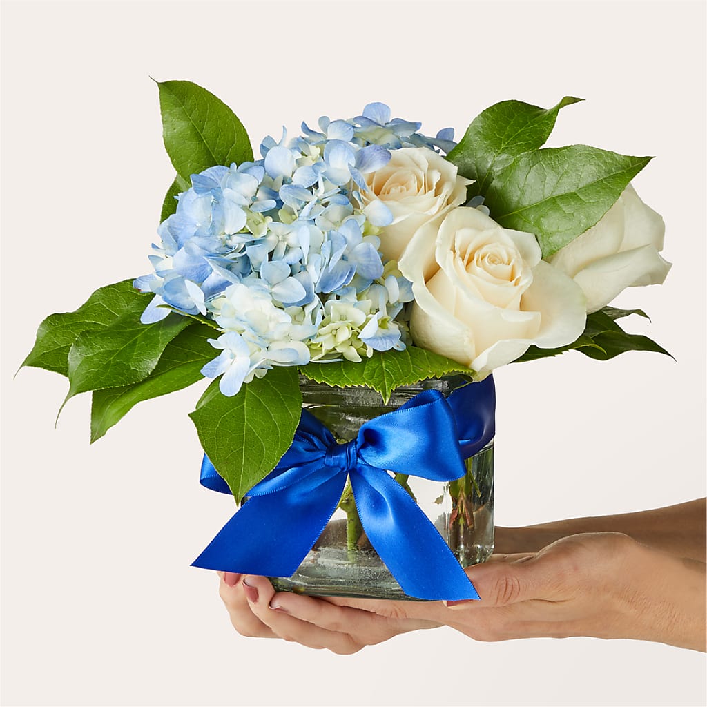 Sky Blue Delight Bouquet – Floreria Reno, Reno NV