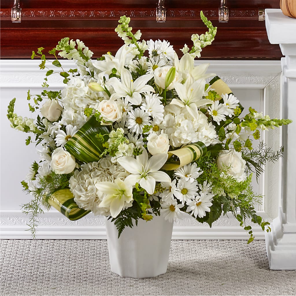 Thoughts of Tranquility Floor Basket – Floreria Reno, Reno NV