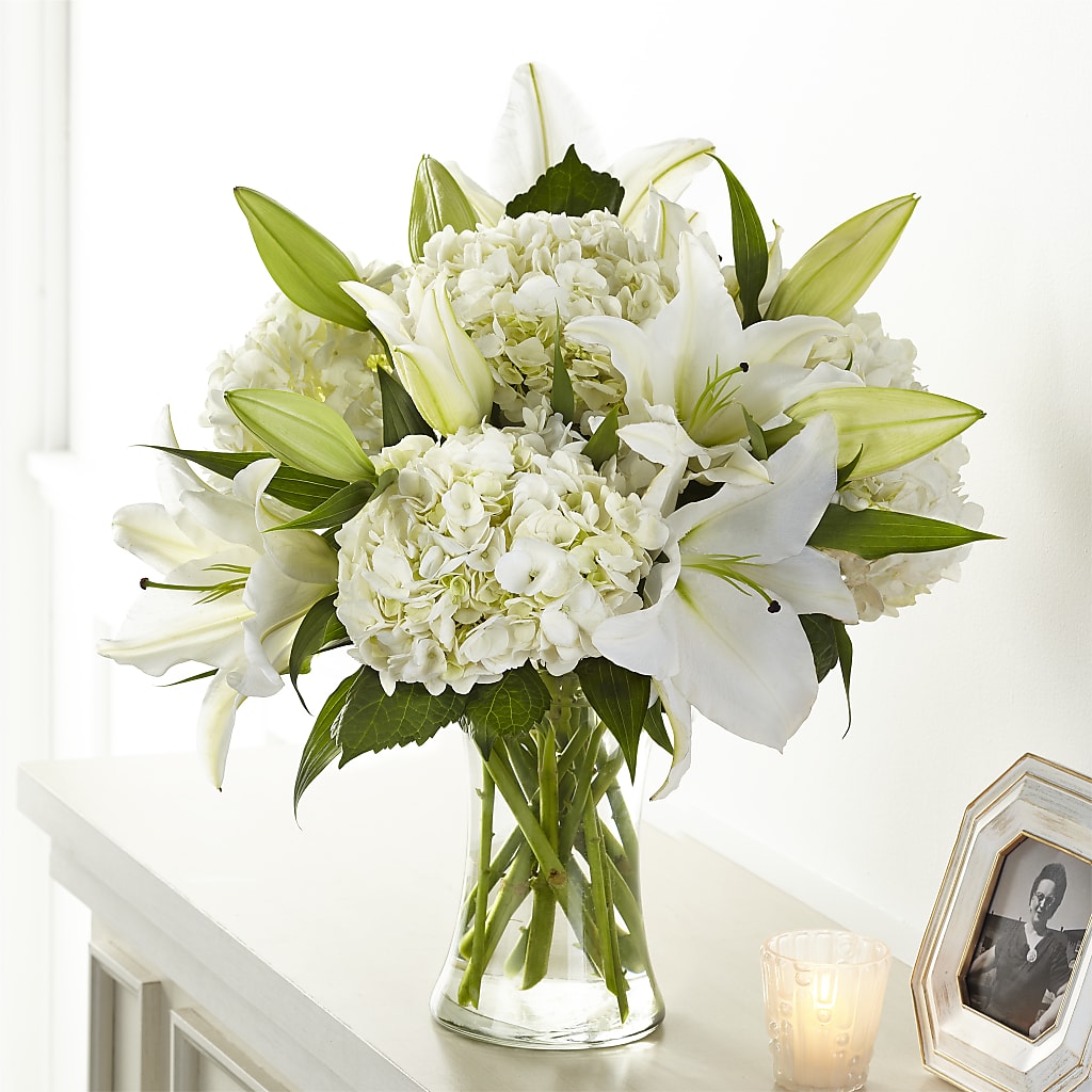 Compassionate Lily Bouquet – Floreria Reno, Reno NV