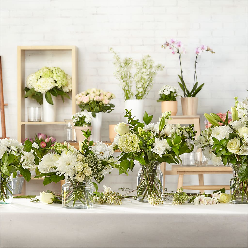 Classic Ivory – A Florist Original – Floreria Reno, Reno NV