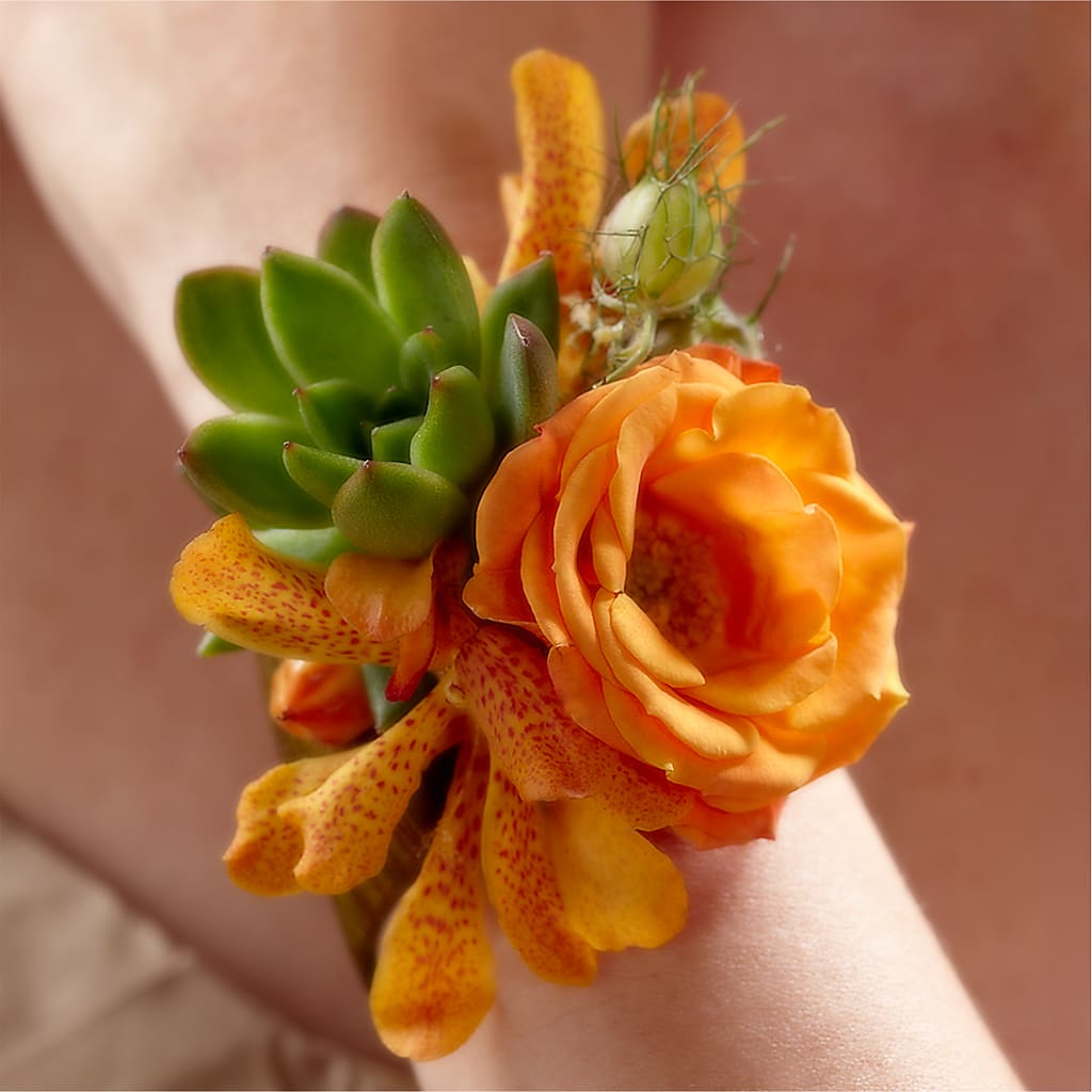 Irresistible Love Wrist Corsage – Floreria Reno, Reno NV
