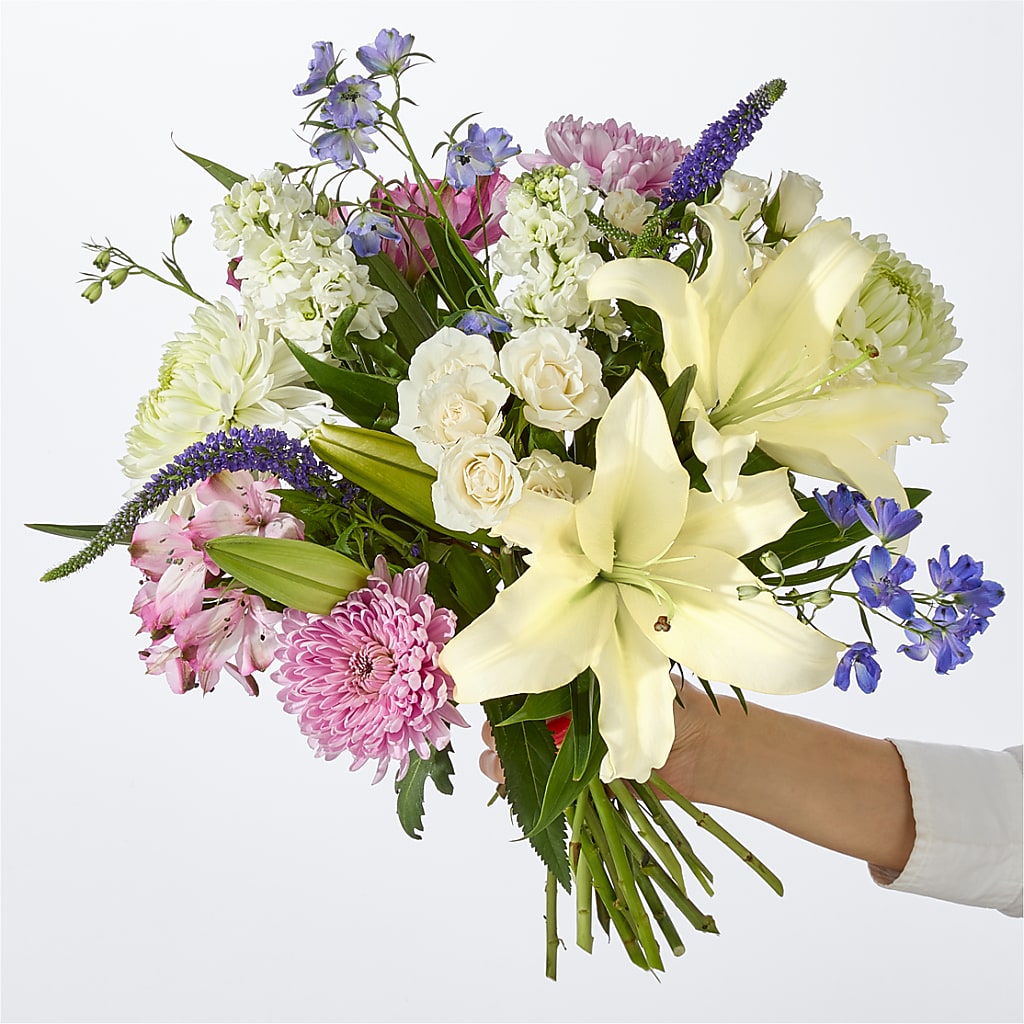 Winter Celebration Bouquet –  Floreria Reno, Reno NV