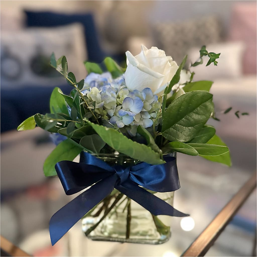 Sky Blue Delight Bouquet –  Floreria Reno, Reno NV