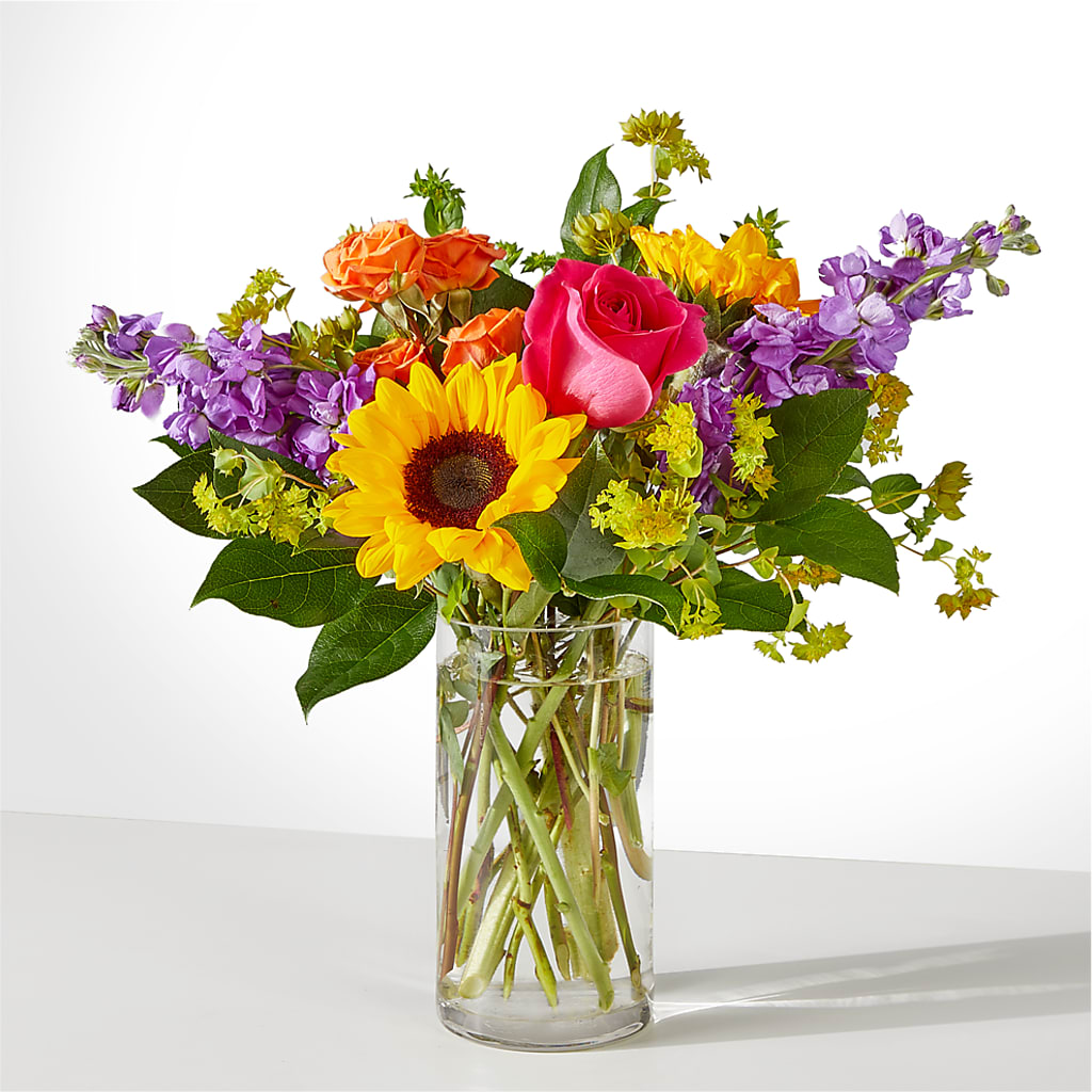 Vibrant Greetings Bouquet –  Floreria Reno, Reno NV